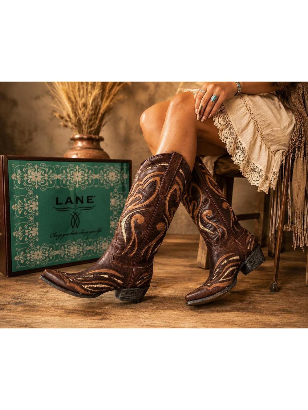 Lane Boots Women’s 8B Brown Leather  Cowgirl Boots Turquoise Soles